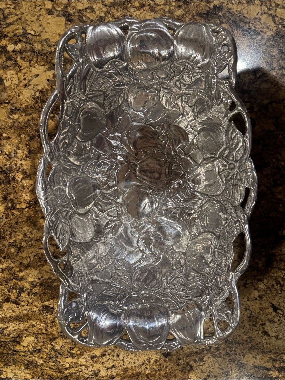 Vintage Arthur Court aluminum apple fruit bowl. 15” x  9.5” Circa 1992. Like new